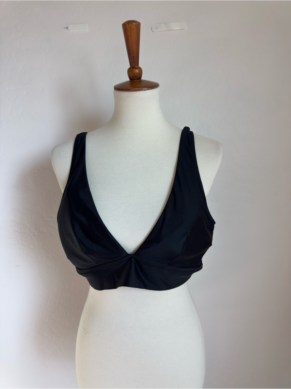 aerie Plunge black bikini top
